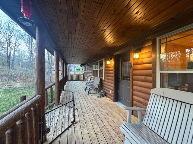 20022 Feathers Road, Logan, OH 43138