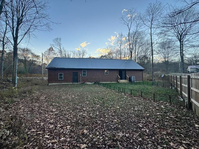 20022 Feathers Road, Logan, OH 43138