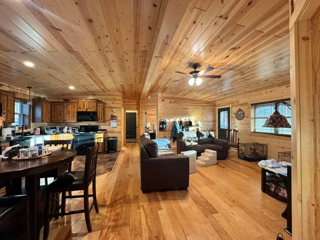 20022 Feathers Road, Logan, OH 43138