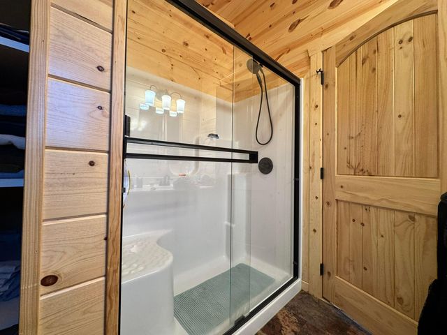 20022 Feathers Road, Logan, OH 43138