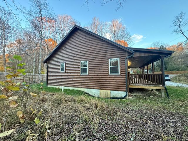 20022 Feathers Road, Logan, OH 43138