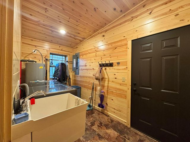 20022 Feathers Road, Logan, OH 43138