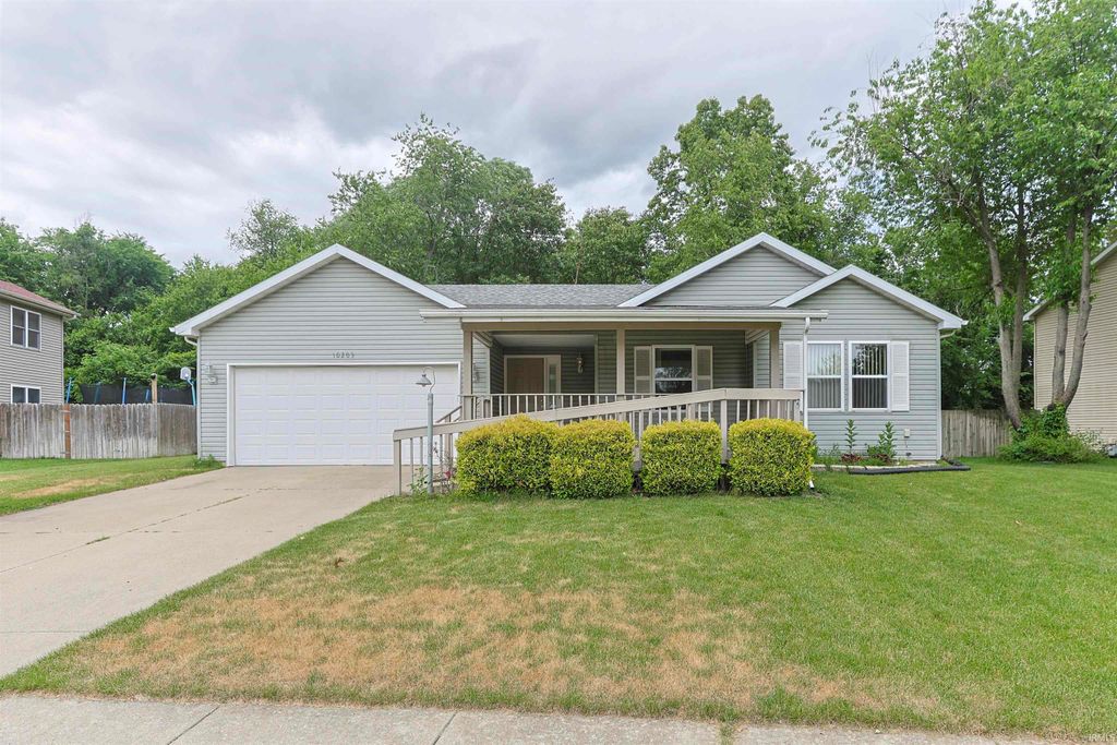 10205 Rosewood Court, Osceola, IN 46561