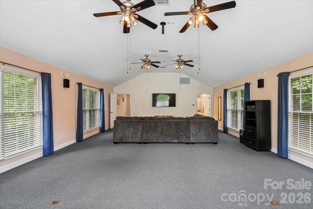 6721 Southby Court, Charlotte, NC 28270