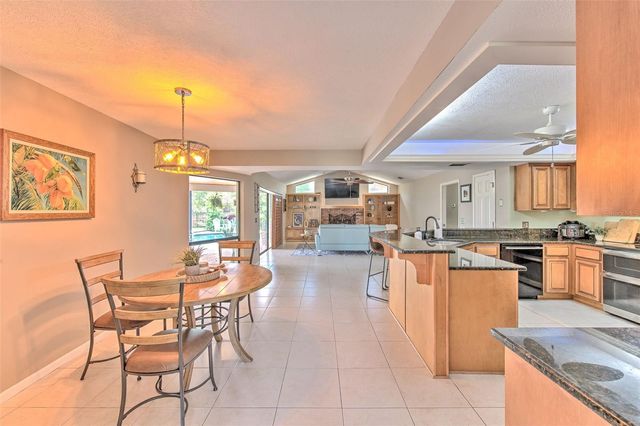 3816 BUCKINGHAM LOOP DRIVE, Valrico, FL 33594