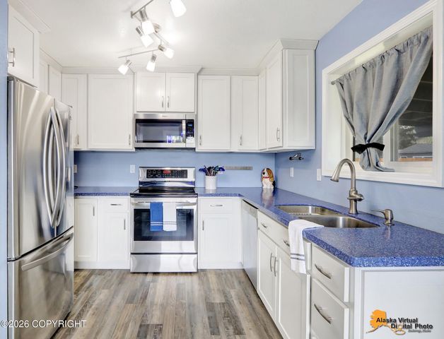 259 Bunn Street, Anchorage, AK 99508