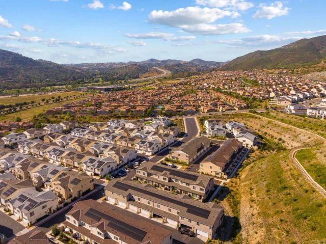 311 Minneola Place, Fallbrook, CA 92028