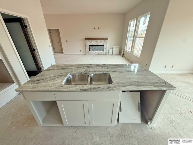 7712 S 199th Street, Gretna, NE 68028