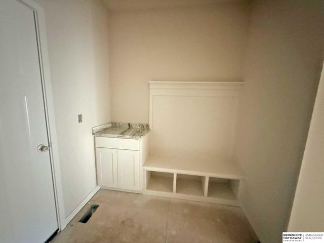 7712 S 199th Street, Gretna, NE 68028