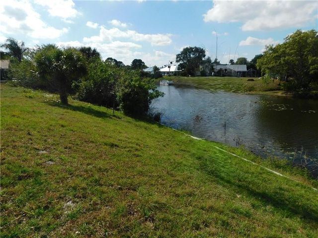 1358 Schumann Drive, Sebastian, FL 32958