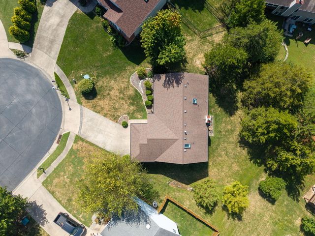 1513 GLENCAIRN CT, Columbia, MO 65203