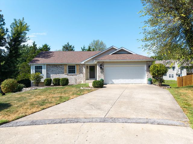 1513 GLENCAIRN CT, Columbia, MO 65203