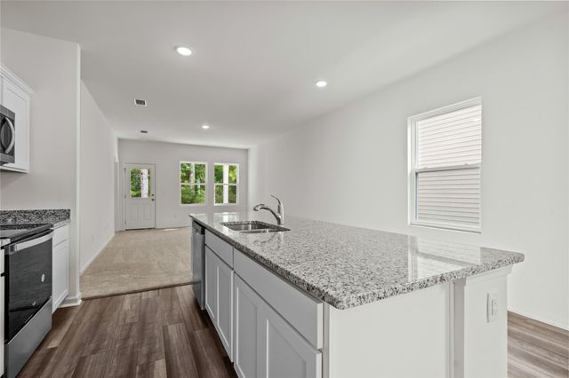 602 Sunlight Lake BLVD, Hutto, TX 78634