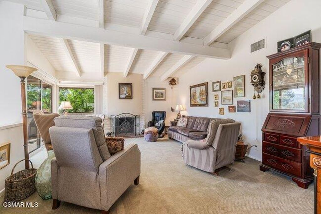 784 N Woodlawn Drive, Thousand Oaks, CA 91360 — photo 4