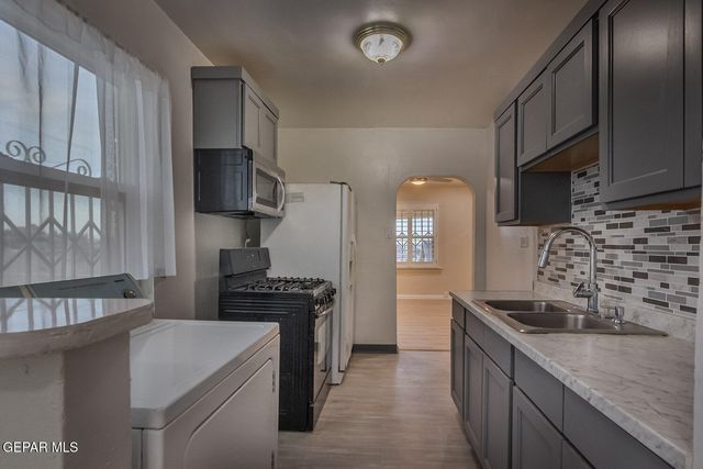 1863 KENTUCKY Street, El Paso, TX 79930