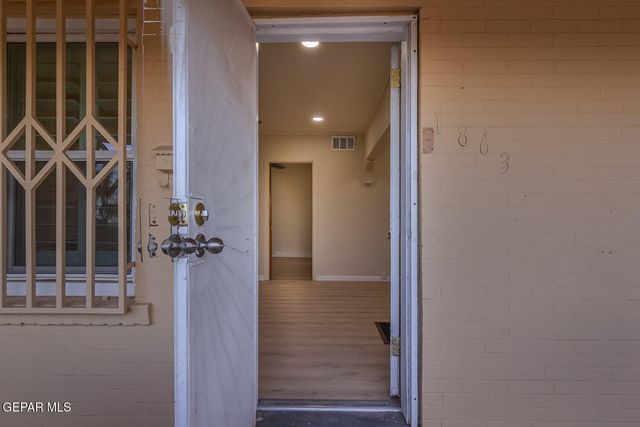 1863 KENTUCKY Street, El Paso, TX 79930