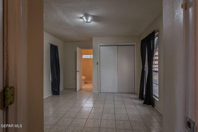 1863 KENTUCKY Street, El Paso, TX 79930
