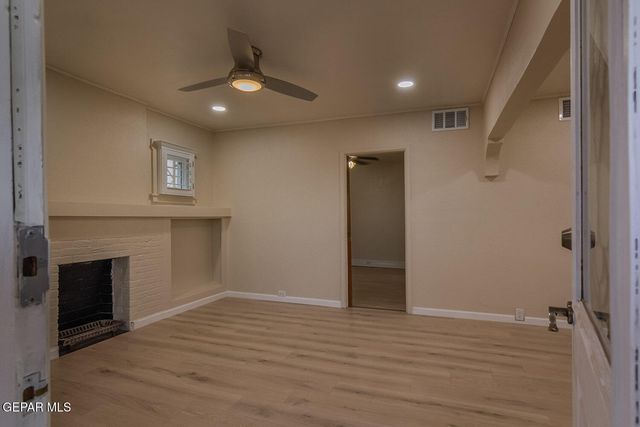 1863 KENTUCKY Street, El Paso, TX 79930