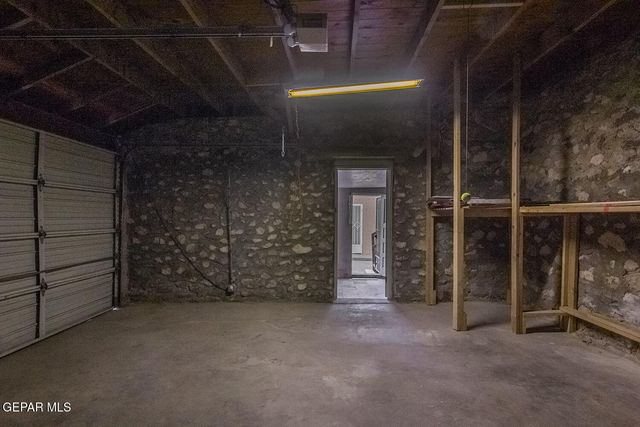 1863 KENTUCKY Street, El Paso, TX 79930