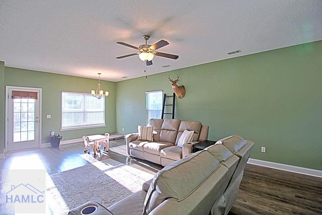 73 Gambrell Road, Hinesville, GA 31313