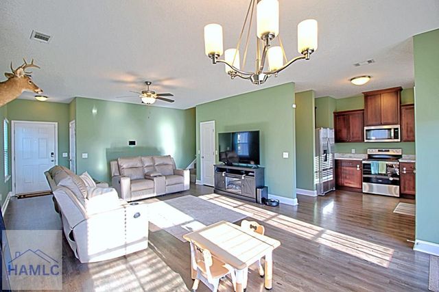 73 Gambrell Road, Hinesville, GA 31313