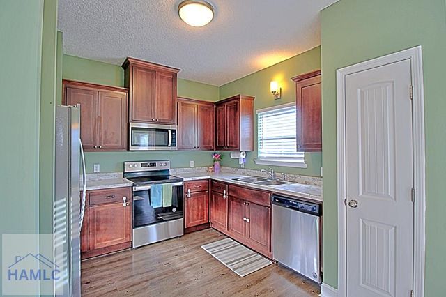 73 Gambrell Road, Hinesville, GA 31313