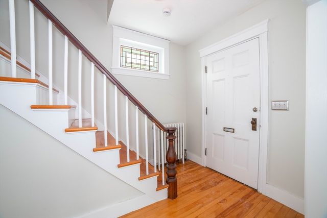 18 Hadwen Lane, Worcester, MA 01602