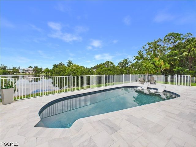 15492 Chloe CIR, Fort Myers, FL 33908