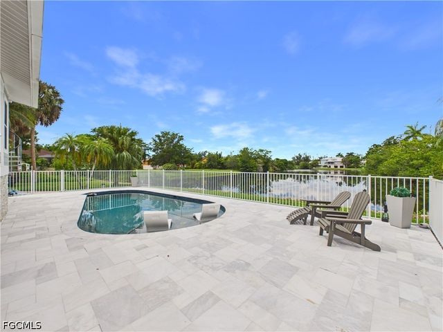 15492 Chloe CIR, Fort Myers, FL 33908