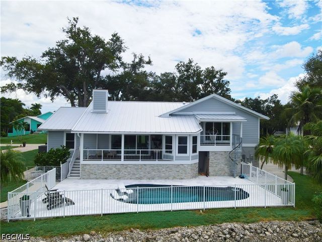 15492 Chloe CIR, Fort Myers, FL 33908