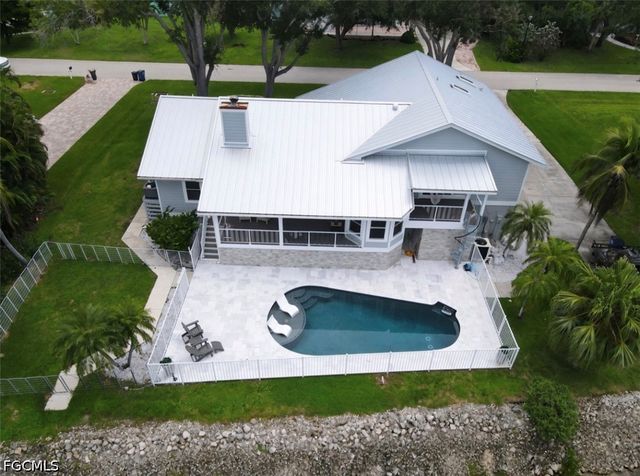 15492 Chloe CIR, Fort Myers, FL 33908