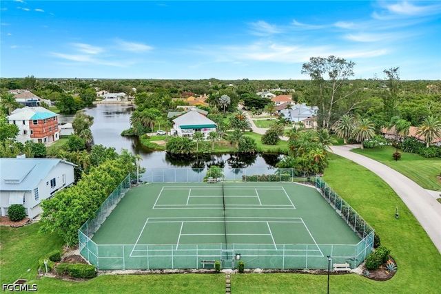 15492 Chloe CIR, Fort Myers, FL 33908