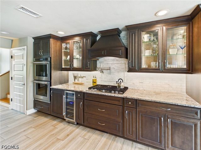 15492 Chloe CIR, Fort Myers, FL 33908