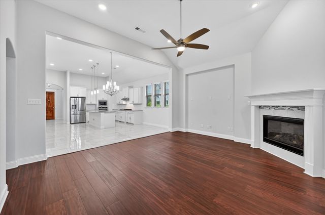 1107 Amber Rose Way, Arlington, TX 76005