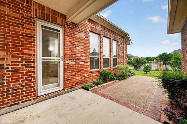 1107 Amber Rose Way, Arlington, TX 76005