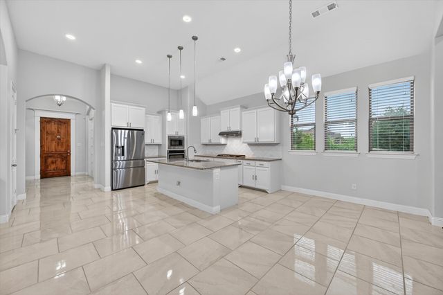 1107 Amber Rose Way, Arlington, TX 76005