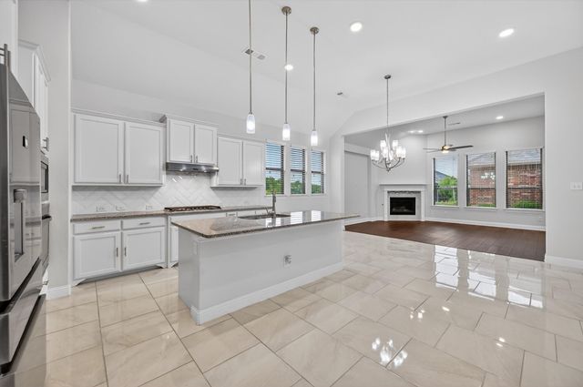 1107 Amber Rose Way, Arlington, TX 76005