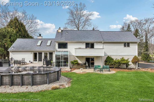 6530 Fredmoor Drive, Troy, MI 48098