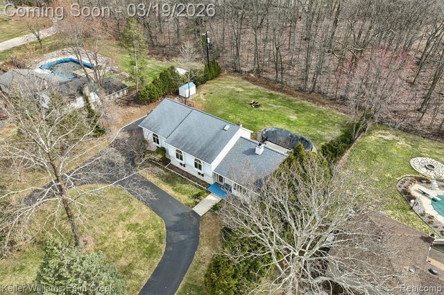 6530 Fredmoor Drive, Troy, MI 48098