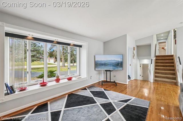 6530 Fredmoor Drive, Troy, MI 48098