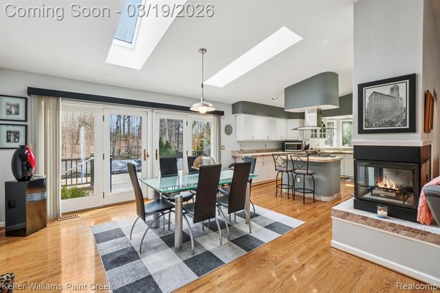 6530 Fredmoor Drive, Troy, MI 48098