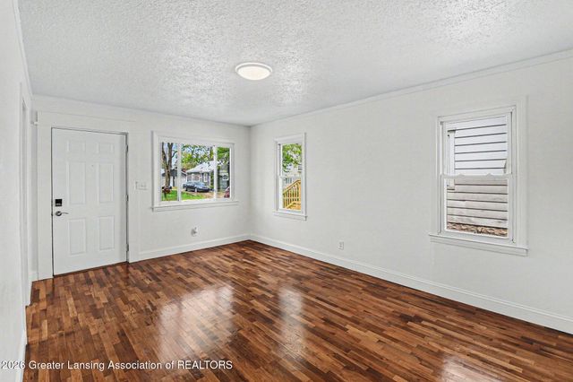 127 Haze Street, Lansing, MI 48917