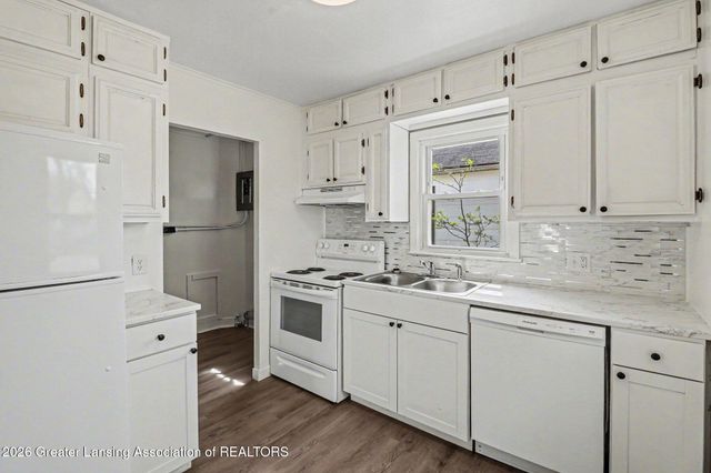 127 Haze Street, Lansing, MI 48917