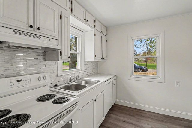 127 Haze Street, Lansing, MI 48917