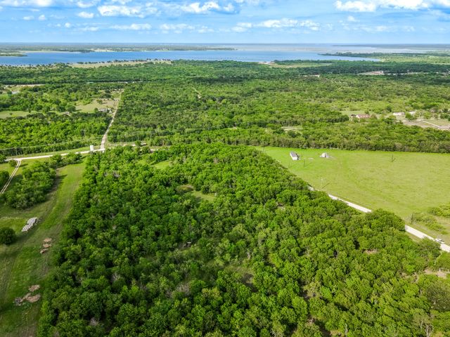 102 County Road 2344, Richland, TX 76681