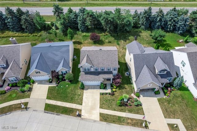 33165 Brookcrest Place, Avon Lake, OH 44012