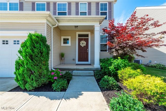 33165 Brookcrest Place, Avon Lake, OH 44012