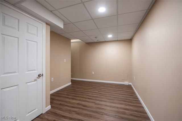 33165 Brookcrest Place, Avon Lake, OH 44012