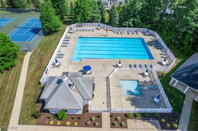 33165 Brookcrest Place, Avon Lake, OH 44012