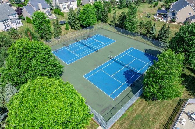 33165 Brookcrest Place, Avon Lake, OH 44012